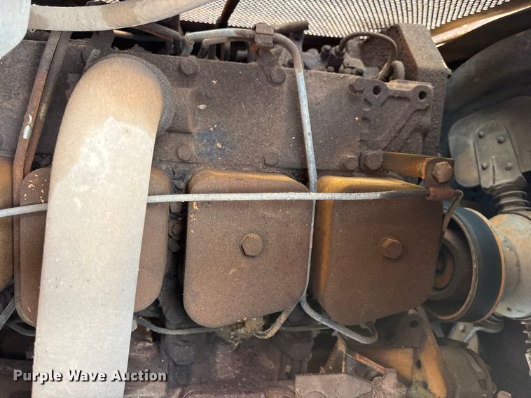 image for item ET2127 1990 Case 550 dozer