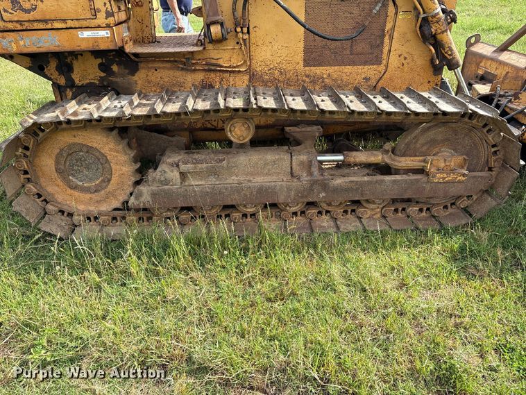 image for item ET2127 1990 Case 550 dozer