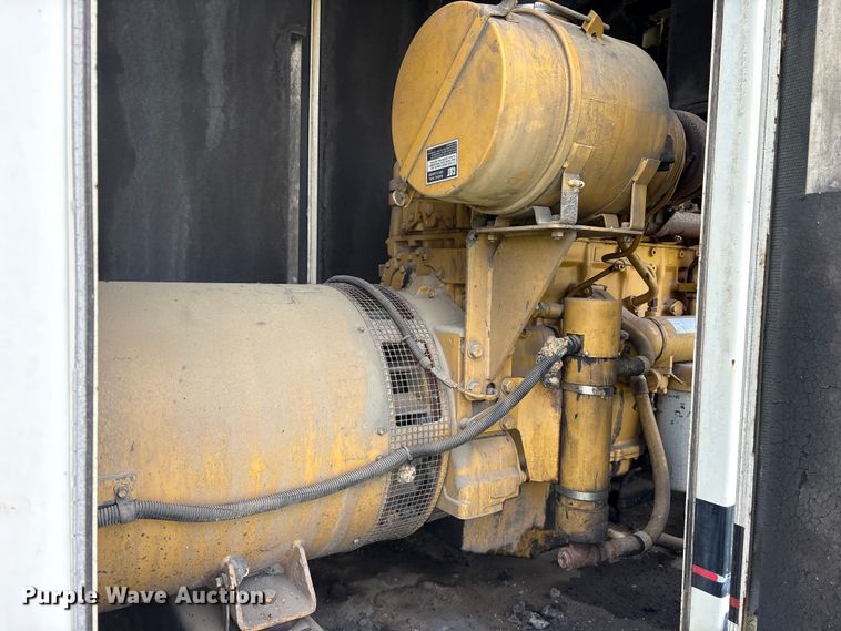 image for item ET2128 1999 Caterpillar XQ 350 generator