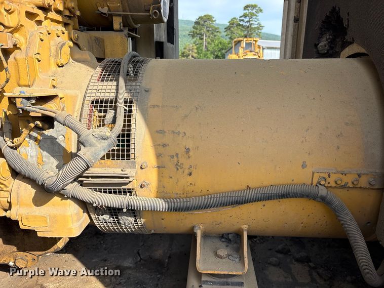 image for item ET2128 1999 Caterpillar XQ 350 generator