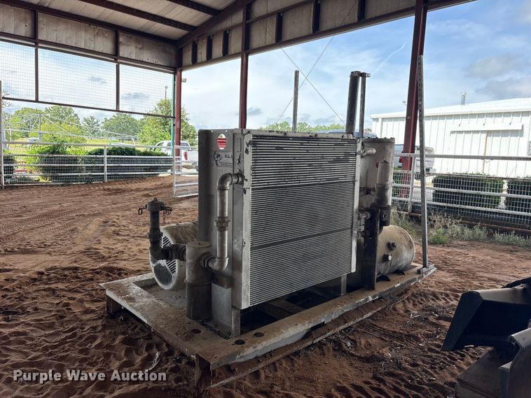 image for item ET2129 2007 Gardner Denver air compressor