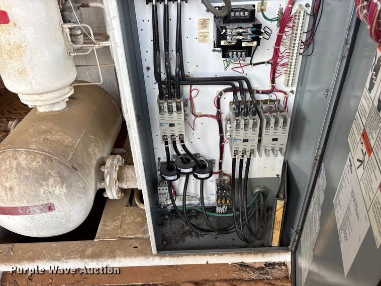 image for item ET2129 2007 Gardner Denver air compressor