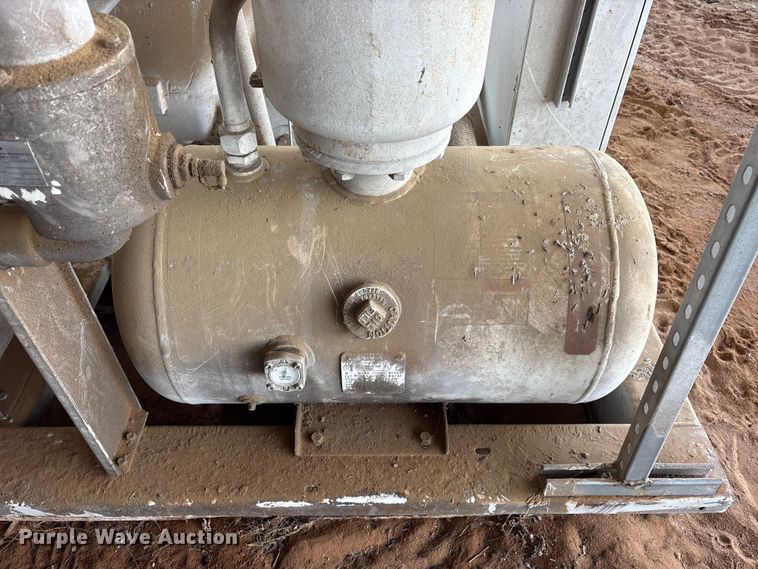 image for item ET2129 2007 Gardner Denver air compressor