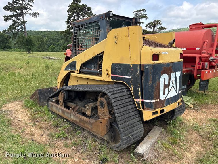 image for item ET2131 2003 Caterpillar 277 tracked skid steer loader