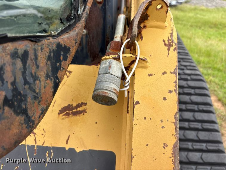 image for item ET2131 2003 Caterpillar 277 tracked skid steer loader