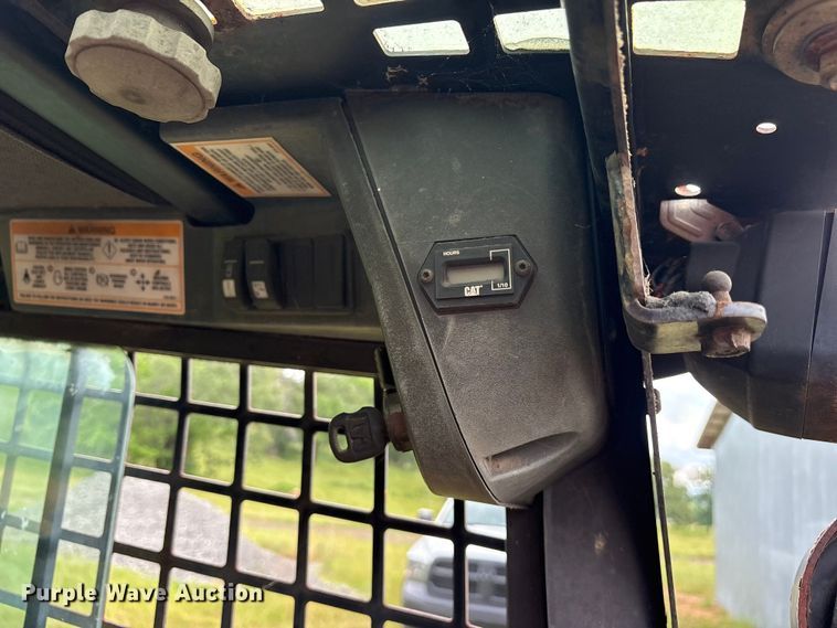 image for item ET2131 2003 Caterpillar 277 tracked skid steer loader