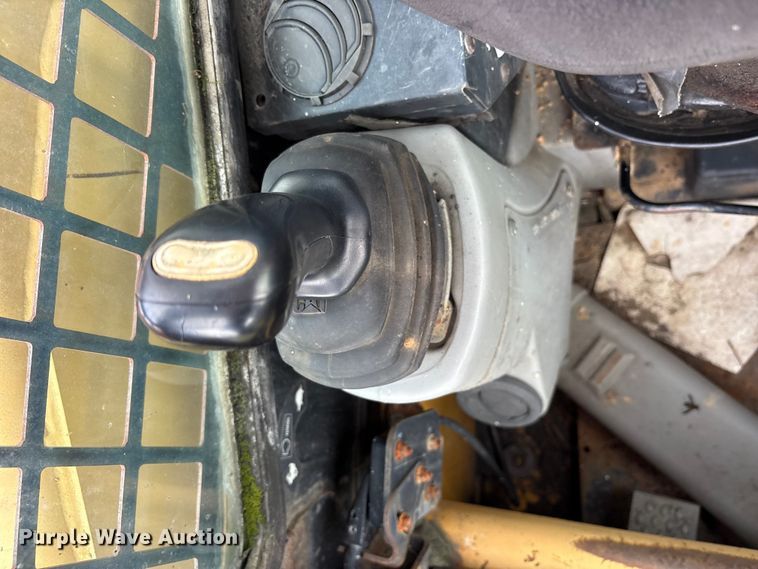 image for item ET2131 2003 Caterpillar 277 tracked skid steer loader