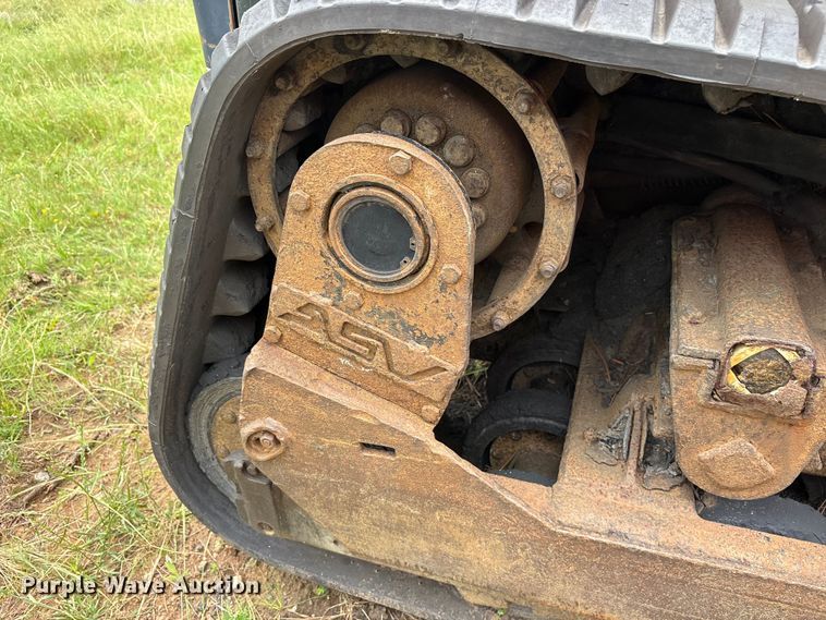 image for item ET2131 2003 Caterpillar 277 tracked skid steer loader