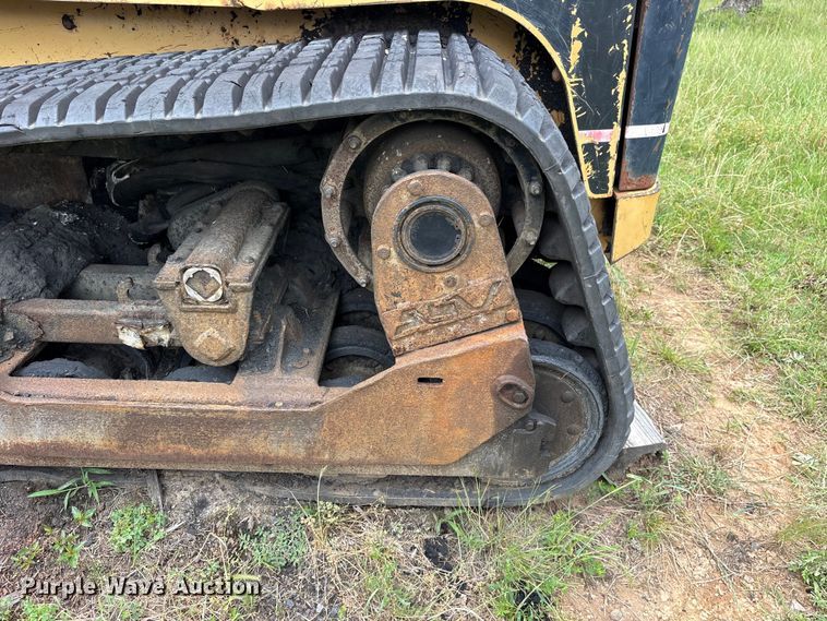 image for item ET2131 2003 Caterpillar 277 tracked skid steer loader