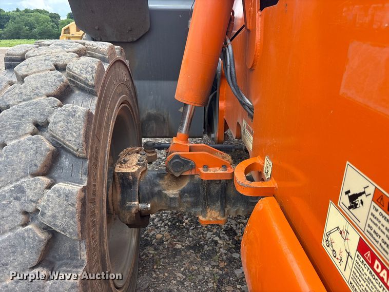 image for item ET2137 2007 Xtreme XR1045 telehandler