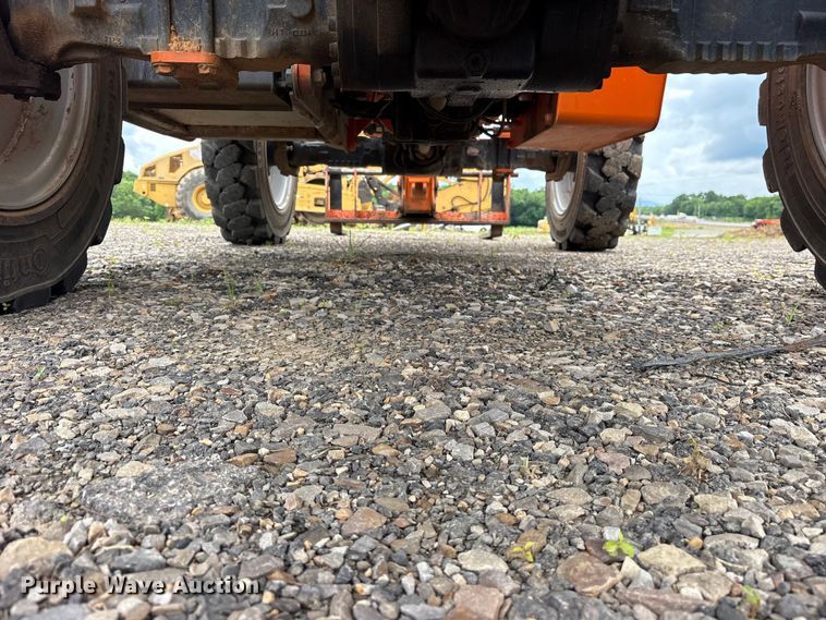 image for item ET2137 2007 Xtreme XR1045 telehandler