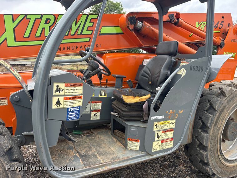 image for item ET2137 2007 Xtreme XR1045 telehandler