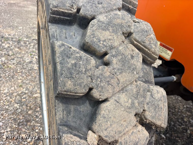 image for item ET2137 2007 Xtreme XR1045 telehandler