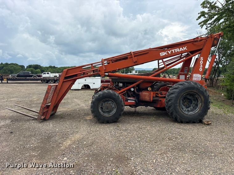 image for item ET2138 Skytrak 5030 telehandler