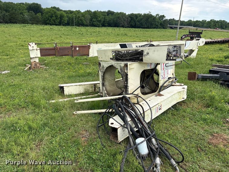 image for item ET2139 National 600D Crane parts only