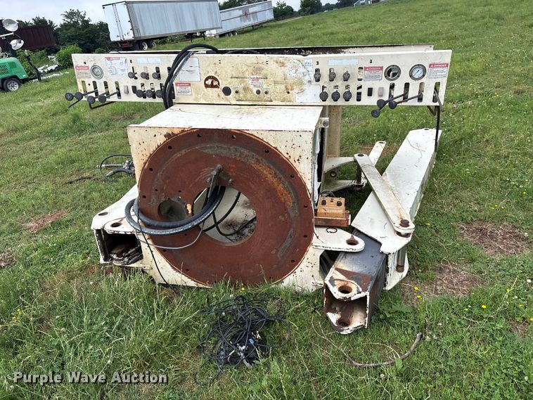 image for item ET2139 National 600D Crane parts only