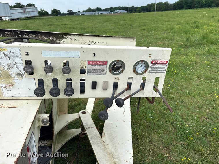image for item ET2139 National 600D Crane parts only