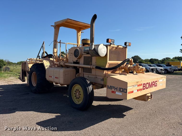image for item ET2151 1993 Bomag MPH100 reclaimer