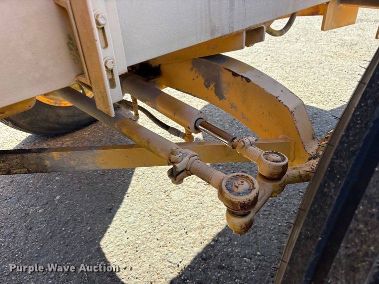 image for item ET2151 1993 Bomag MPH100 reclaimer