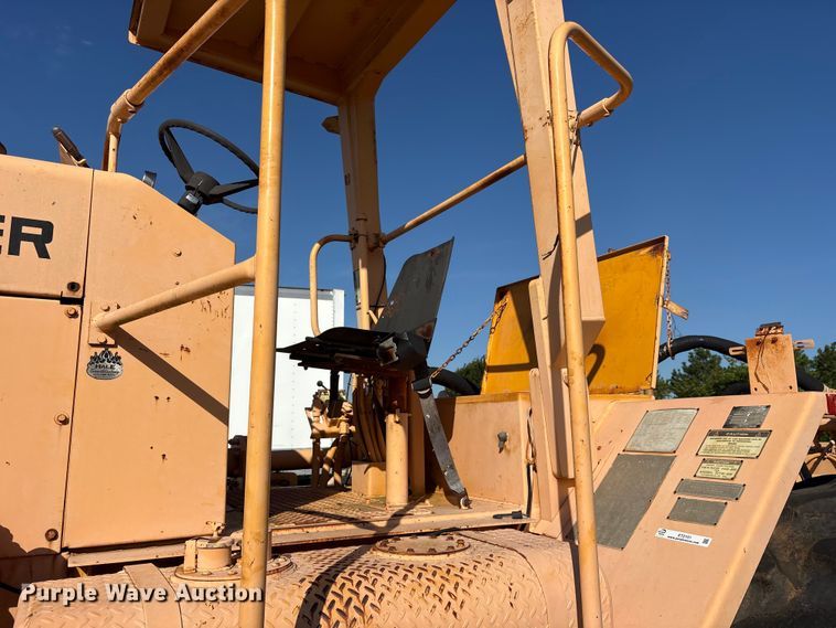 image for item ET2151 1993 Bomag MPH100 reclaimer