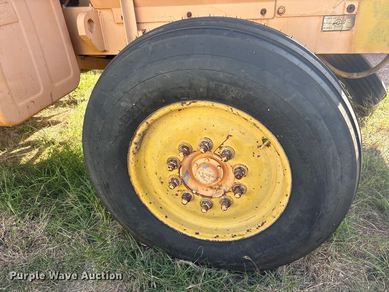 image for item ET2151 1993 Bomag MPH100 reclaimer