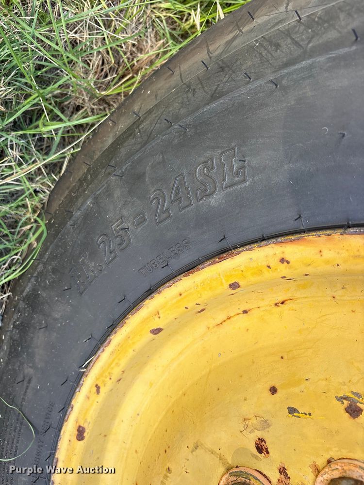 image for item ET2151 1993 Bomag MPH100 reclaimer