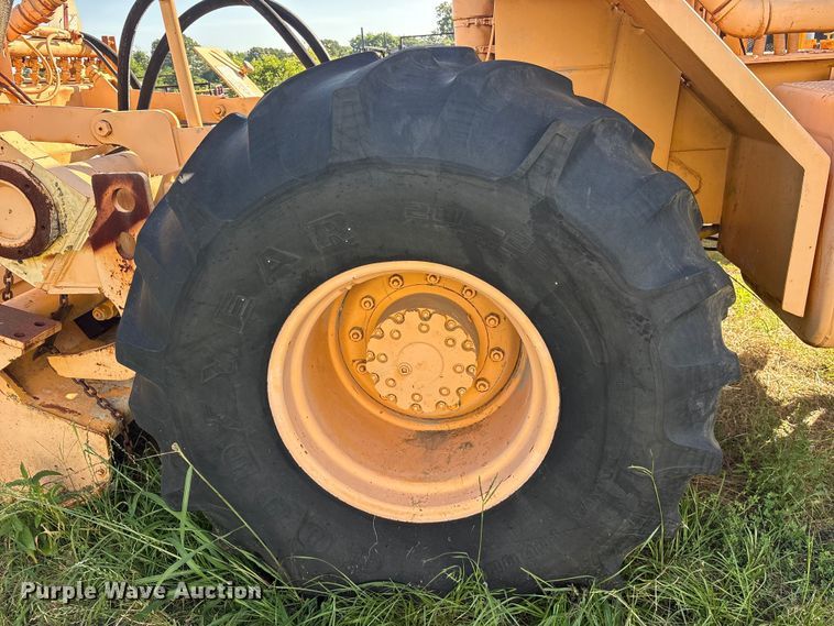 image for item ET2151 1993 Bomag MPH100 reclaimer