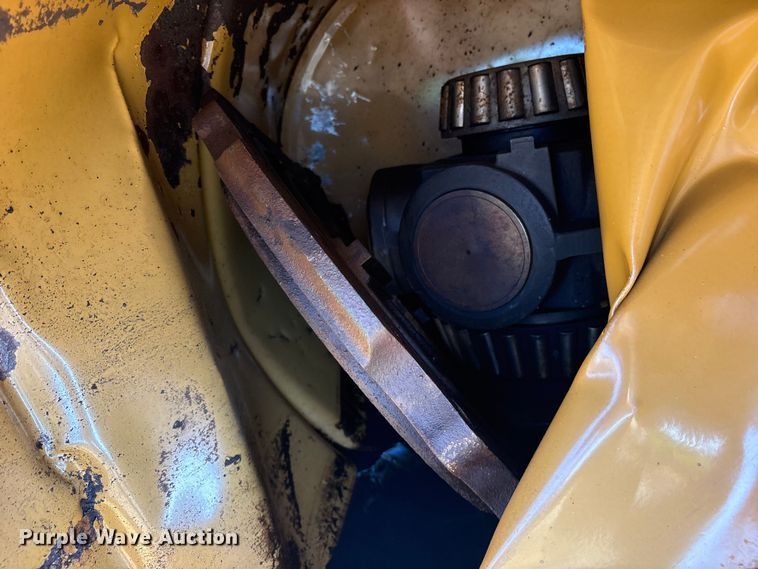 image for item ET2151 1993 Bomag MPH100 reclaimer