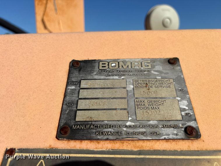 image for item ET2151 1993 Bomag MPH100 reclaimer