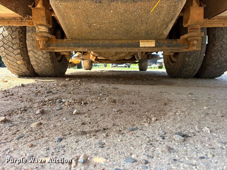 image for item ET2154 2012 Chevrolet Silverado 3500HD bucket truck