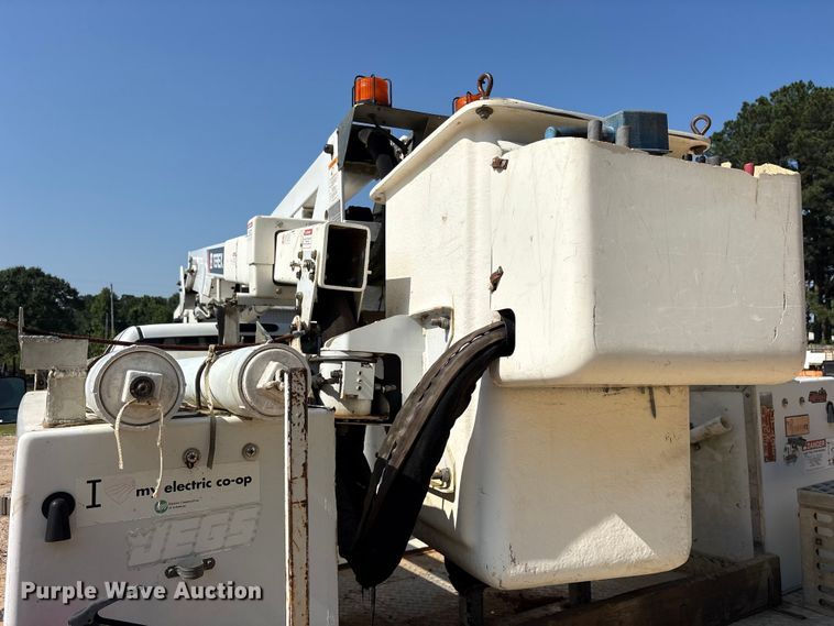 image for item ET2154 2012 Chevrolet Silverado 3500HD bucket truck