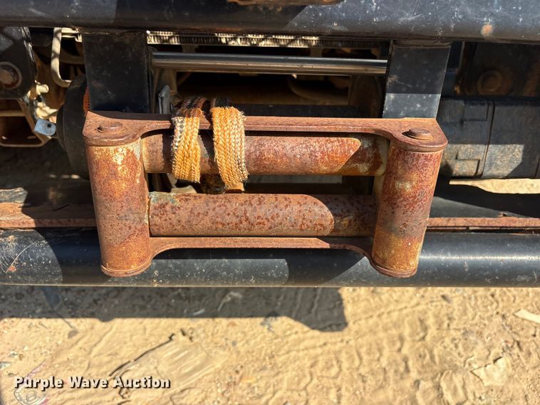 image for item ET2155 2013 Chevrolet Silverado 3500HD bucket truck