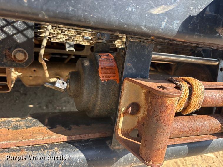 image for item ET2155 2013 Chevrolet Silverado 3500HD bucket truck