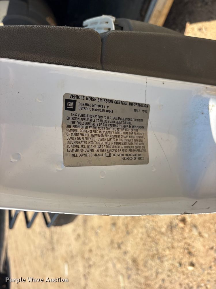 image for item ET2155 2013 Chevrolet Silverado 3500HD bucket truck