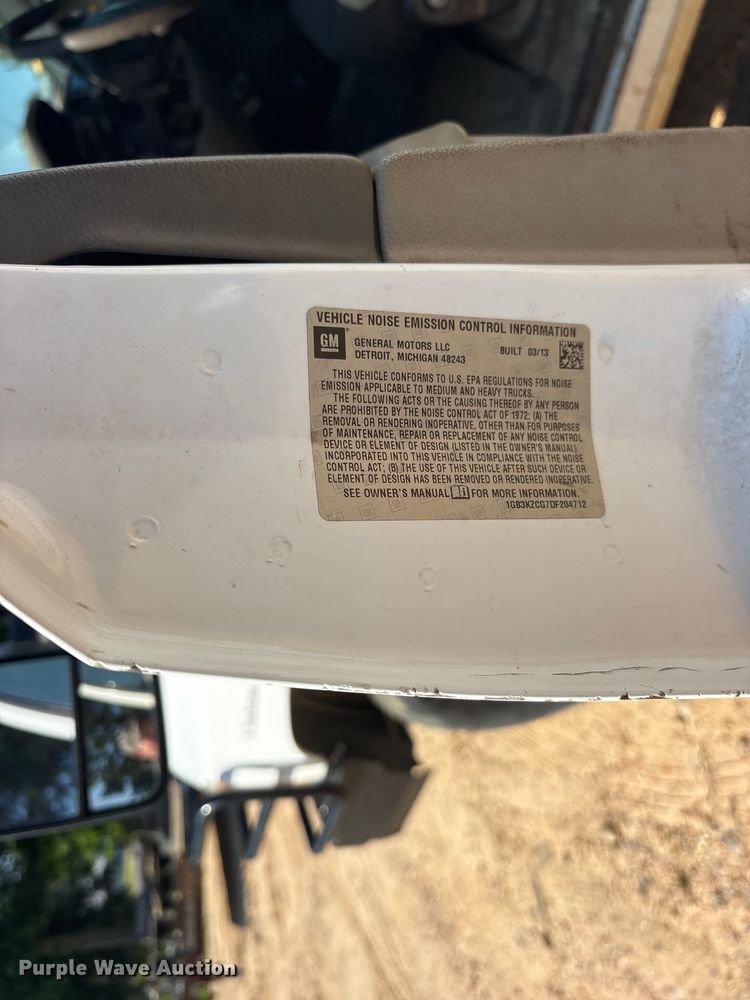 image for item ET2156 2013 Chevrolet Silverado 3500HD bucket truck