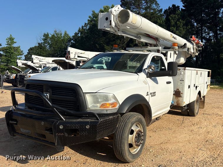 image for item ET2157 2012 Dodge Ram 5500 bucket truck
