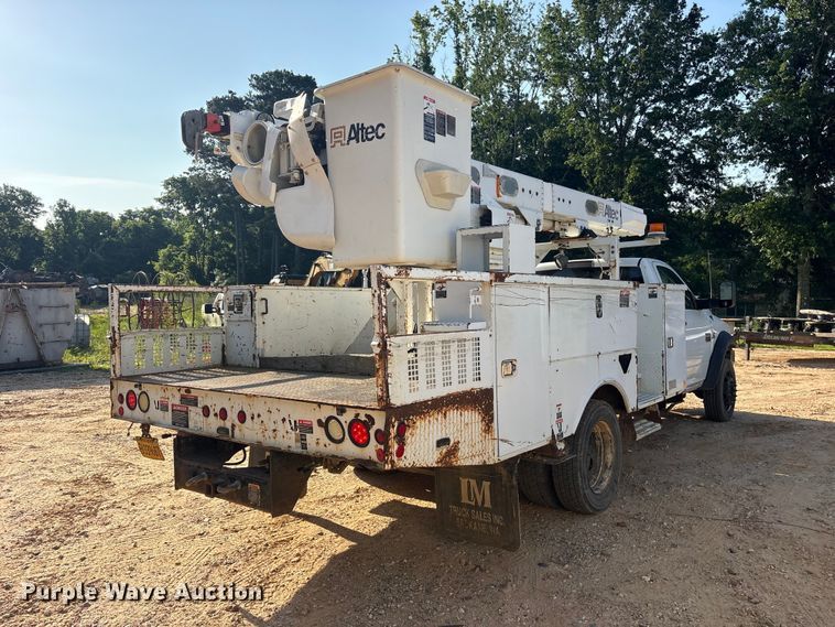 image for item ET2157 2012 Dodge Ram 5500 bucket truck