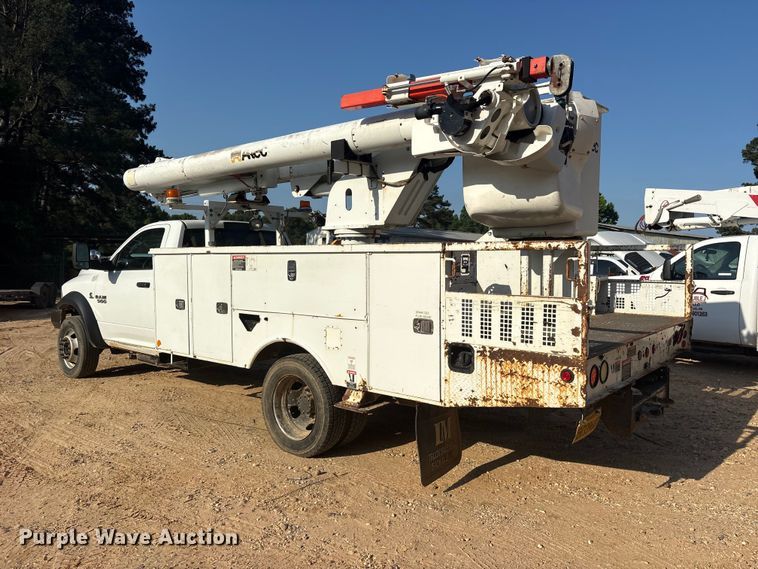 image for item ET2157 2012 Dodge Ram 5500 bucket truck