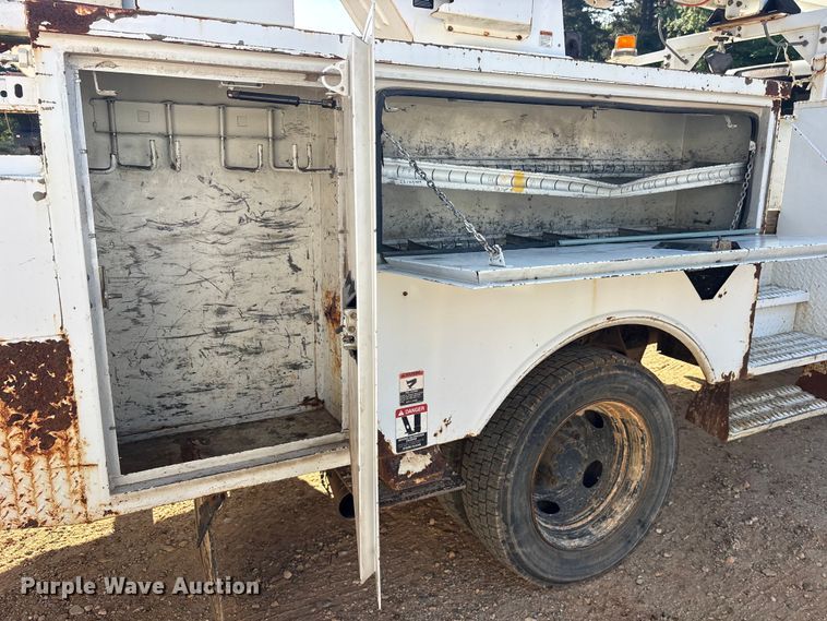 image for item ET2157 2012 Dodge Ram 5500 bucket truck