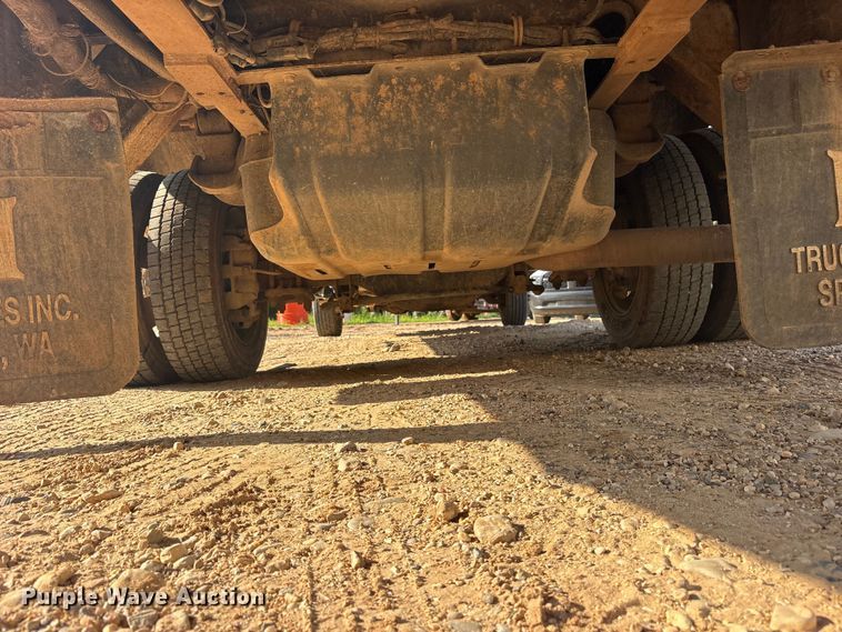 image for item ET2157 2012 Dodge Ram 5500 bucket truck