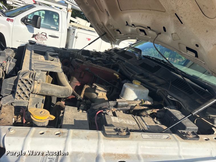 image for item ET2157 2012 Dodge Ram 5500 bucket truck
