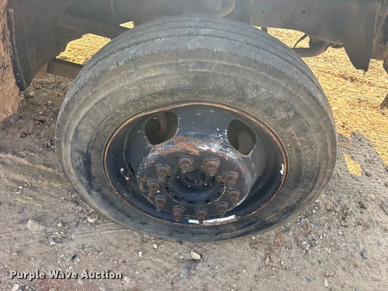 image for item ET2157 2012 Dodge Ram 5500 bucket truck