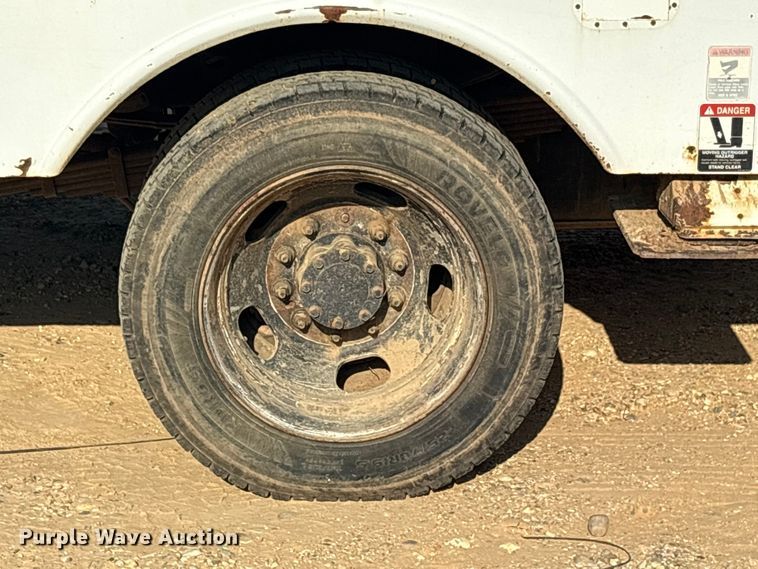 image for item ET2157 2012 Dodge Ram 5500 bucket truck