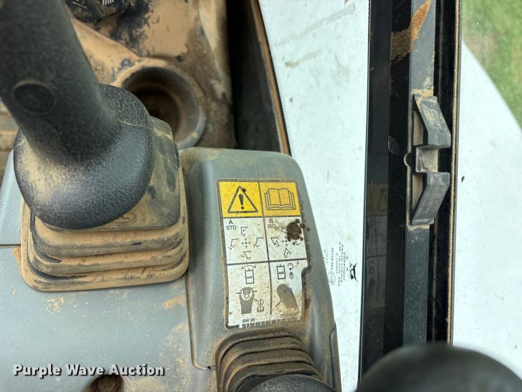 image for item ET2213 2023 Bobcat E50 mini excavator