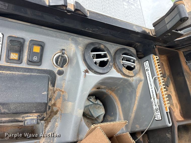 image for item ET2213 2023 Bobcat E50 mini excavator
