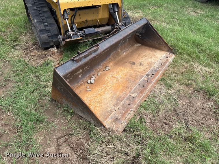 image for item ET6266 2016 Caterpillar 249D tracked skid steer loader