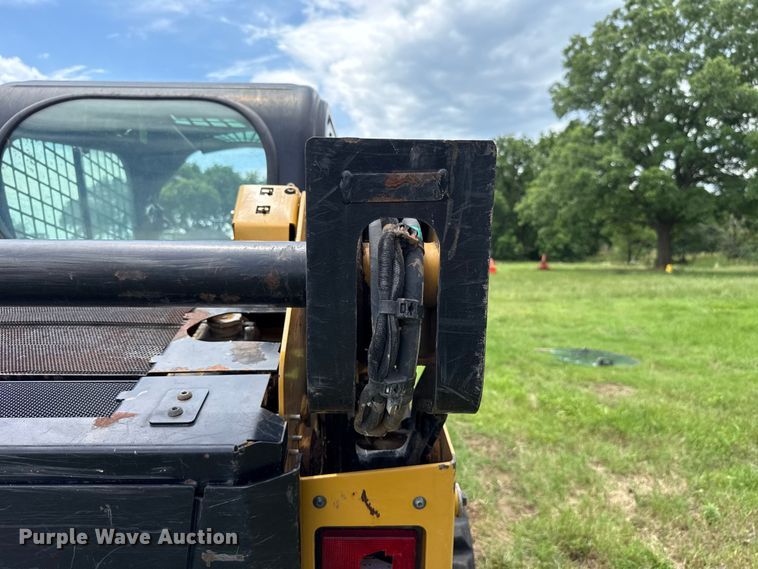 image for item ET6266 2016 Caterpillar 249D tracked skid steer loader