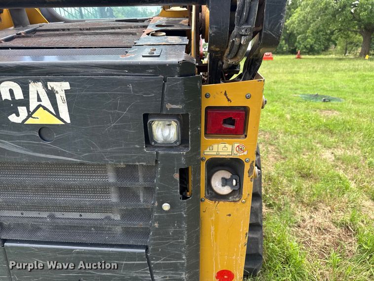 image for item ET6266 2016 Caterpillar 249D tracked skid steer loader