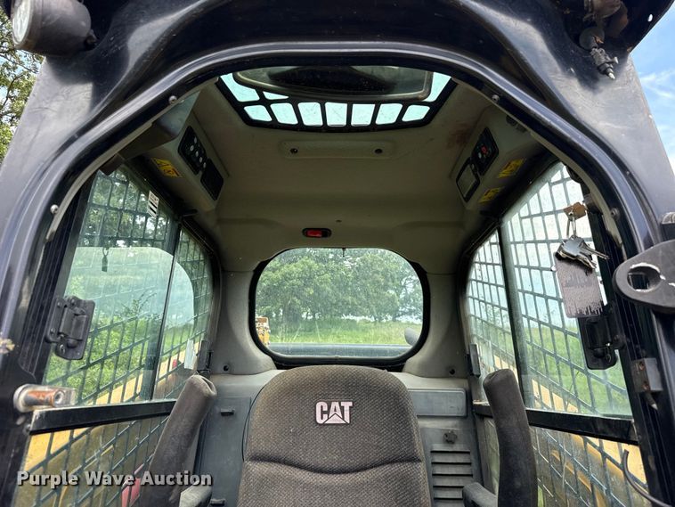 image for item ET6266 2016 Caterpillar 249D tracked skid steer loader