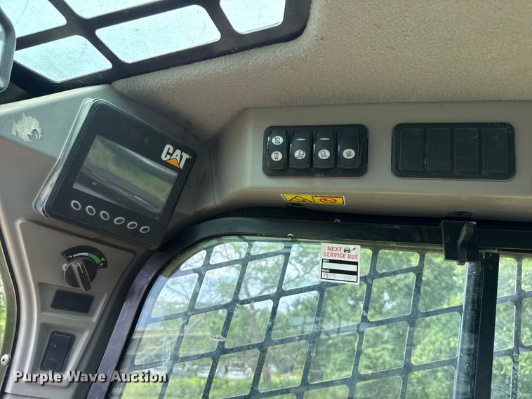 image for item ET6266 2016 Caterpillar 249D tracked skid steer loader